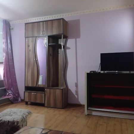 1-Bedroom Rental In Tbilisi, Javakhishvili 24 Exterior photo